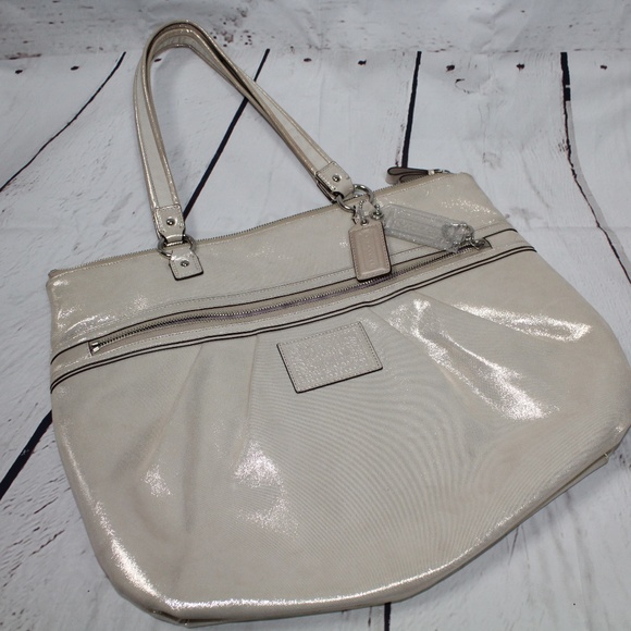 Coach Handbags - Coach Poppy Glitter Glam Daisy Tote